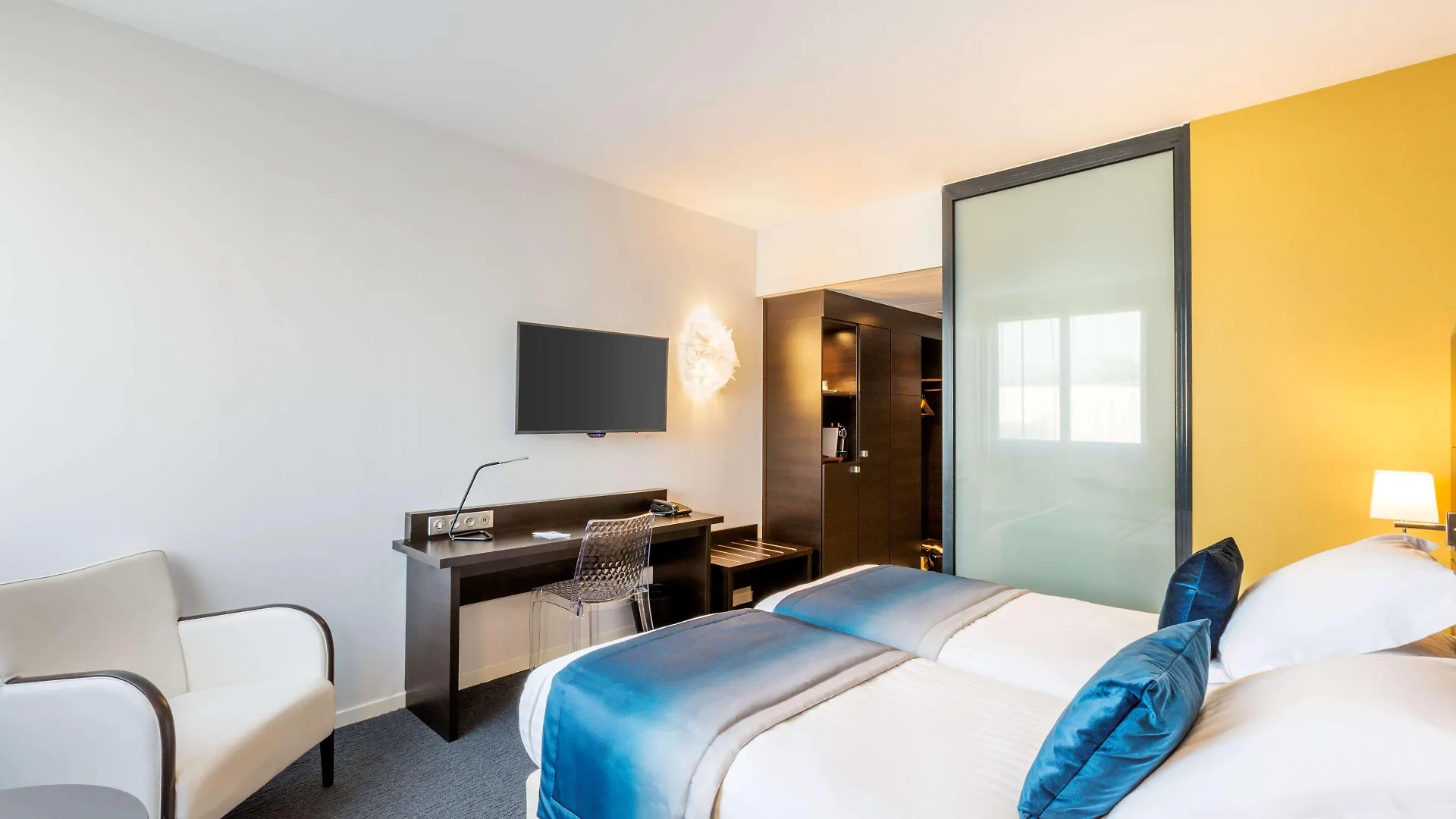 Best Western Plus Europe Hotel Brest 4*,  France